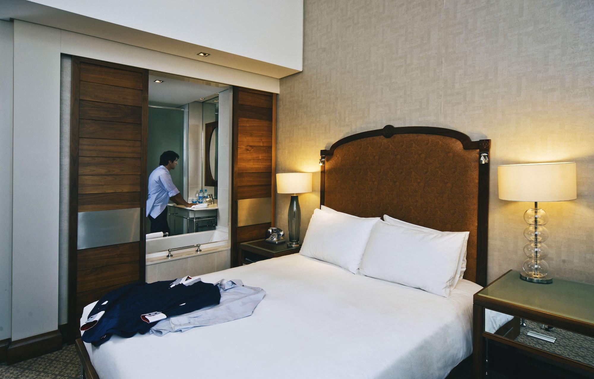 Pivot Hotel Montecasino Йоханесбург Екстериор снимка