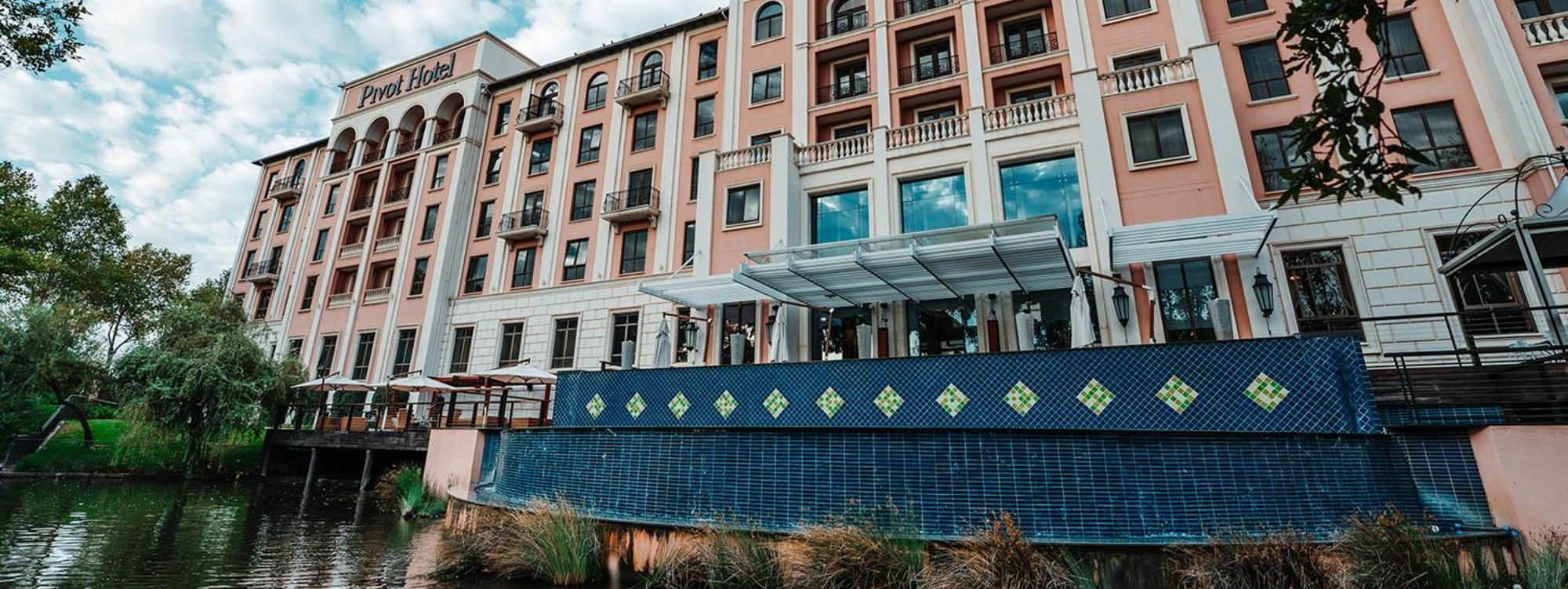 Pivot Hotel Montecasino Йоханесбург Екстериор снимка