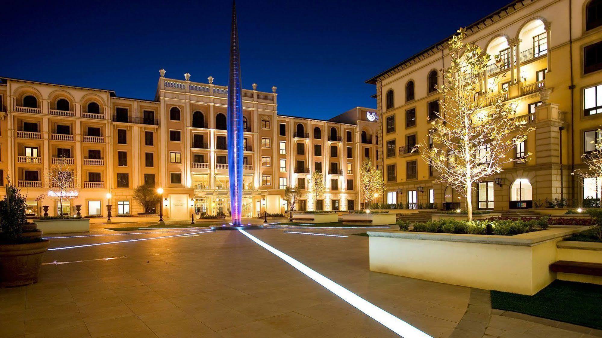 Pivot Hotel Montecasino Йоханесбург Екстериор снимка